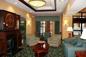 Hotel Hampton By Hilton Garden Long Island