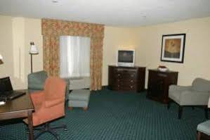 Hotel Hampton By Hilton Garden Long Island 3*