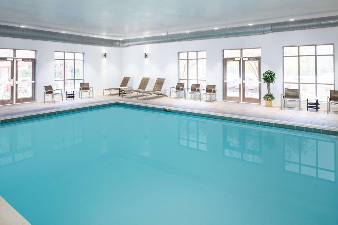 Hotel Hampton By Hilton Garden Long Island