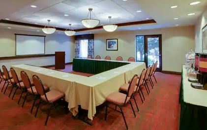 Hampton By Hilton Garden Long Island Hotel 3*