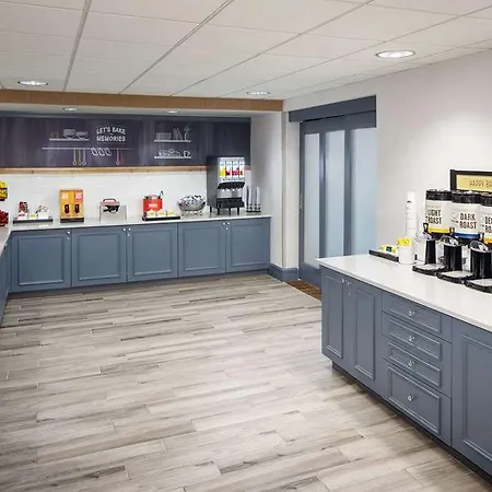 Hampton Inn By Hilton Garden City Long Island 